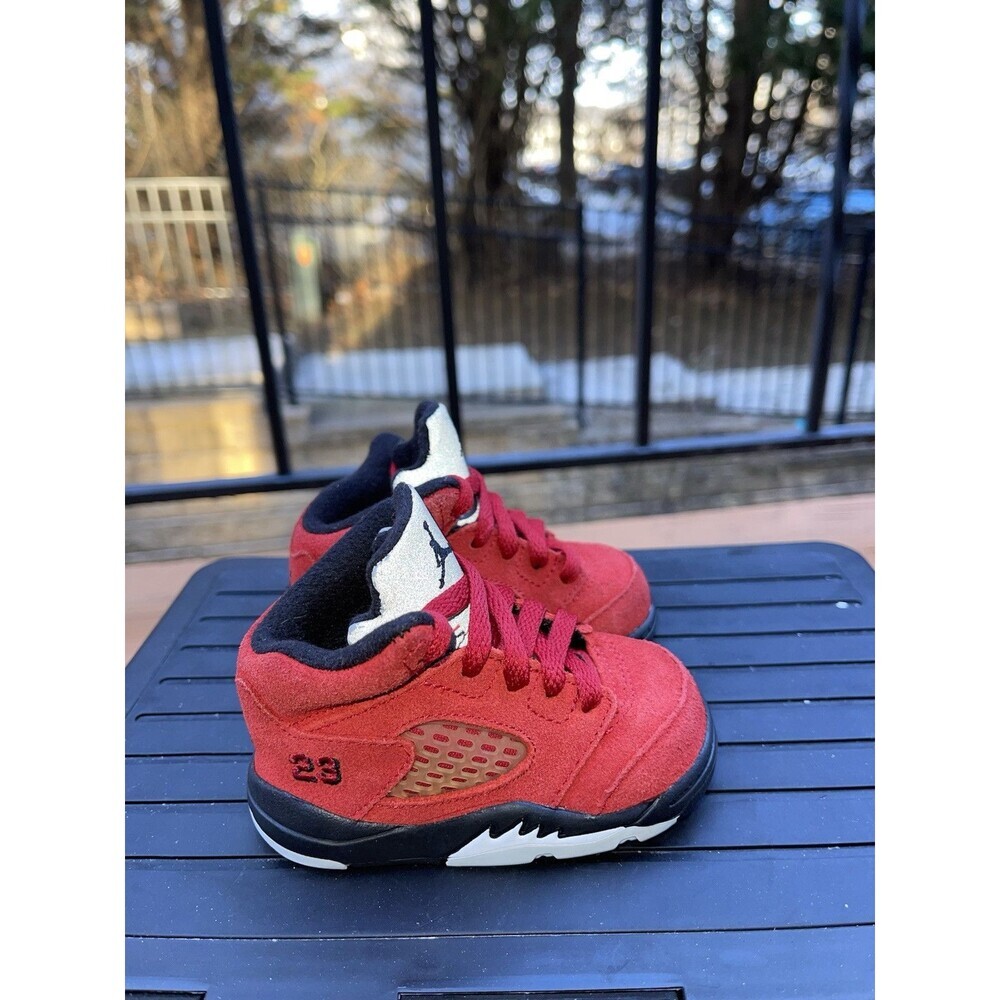Air Jordan 5 Retro ‘Raging Bull’ Toddler Size 4C – Red – Pre-Owned